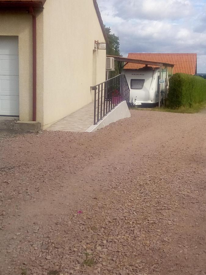 Les Vignes D'Ygrande Apartment Екстериор снимка